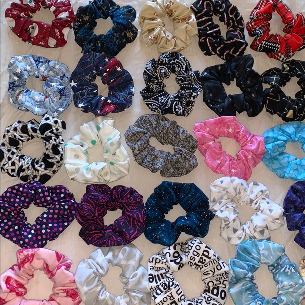 32 PC Custom Scrunchie Set - Picture 2 of 4